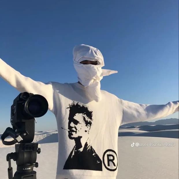 Joy divizn Brad pitt knitt sweater