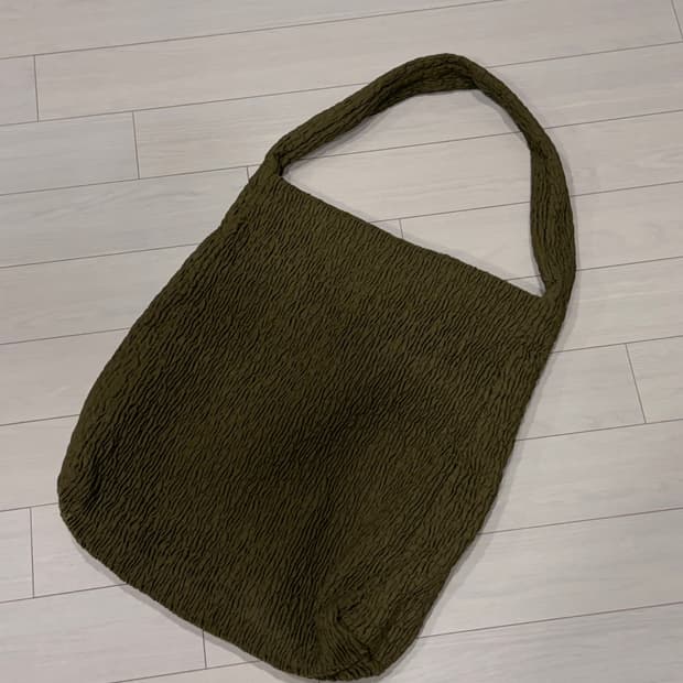 [정품] COS 플리츠백