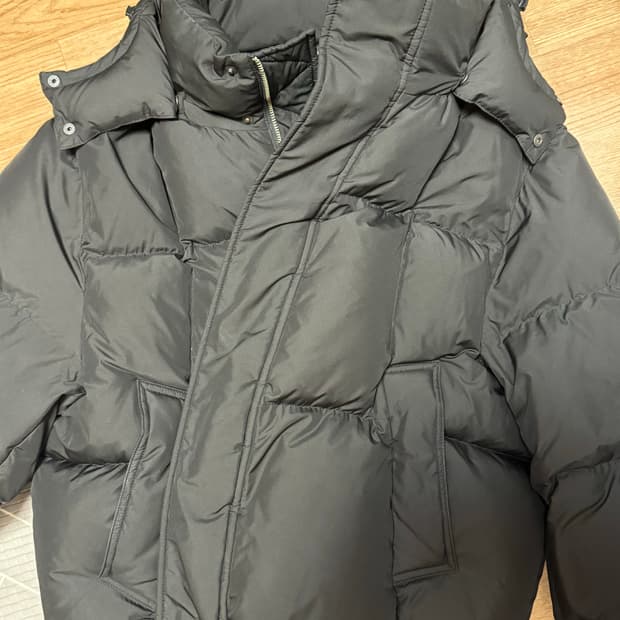 23FW 벨리에 크로스 라인 후디드 구스다운/ 블랙 m