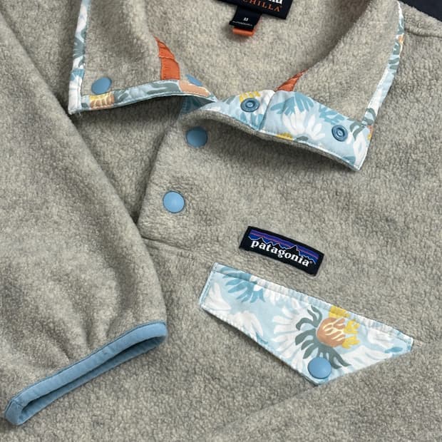 파타고니아 신칠라 오트밀 플라워 M