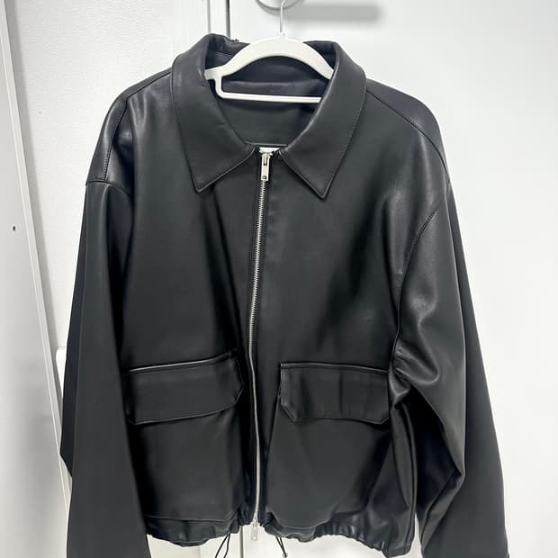 카라넥 레더 자켓 블랙