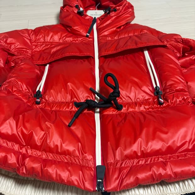 몽클레르 그레노블 패딩