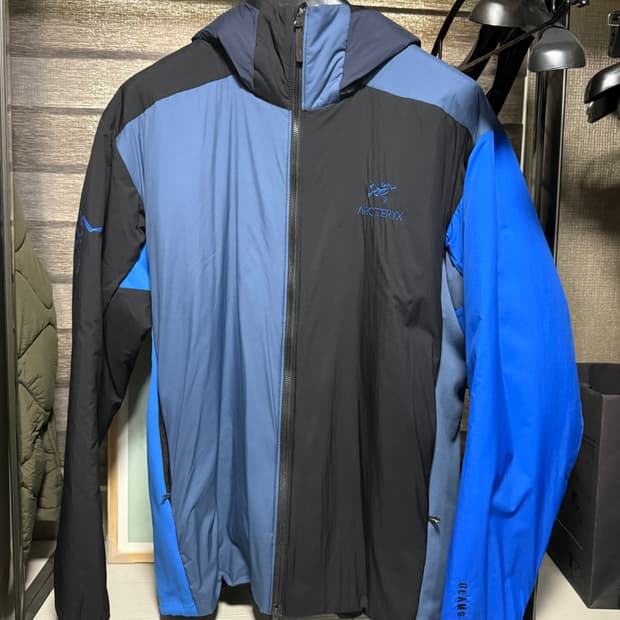 아크테릭스 x 빔즈 아톰 LT 후디 보로 블루 XL