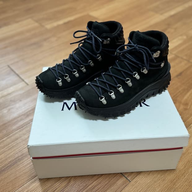<신품급> Moncler 몽클레어 트레일그립 하이 GTX 40 프라그먼트