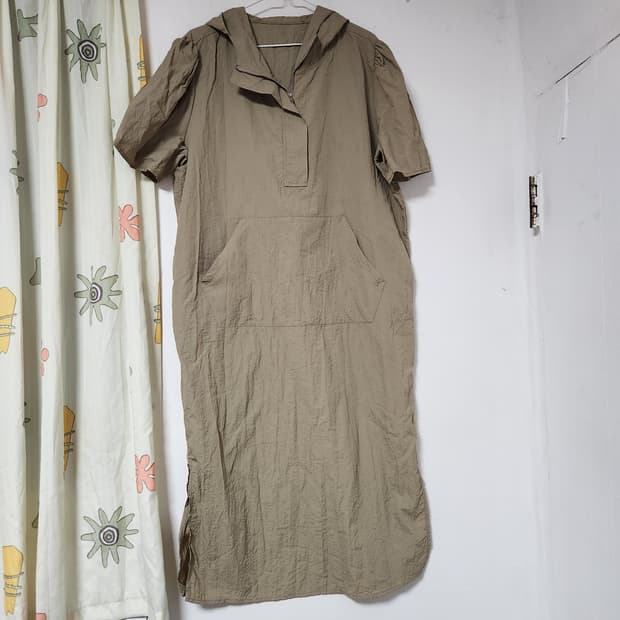 베이지색 반팔 후드 롱 원피스 F(가슴반품59)