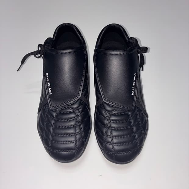 발렌시아가 젠 스니커즈