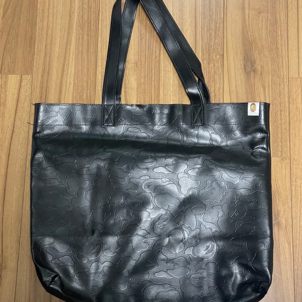 bape 베이프 레더 숄더백(잡지부록)