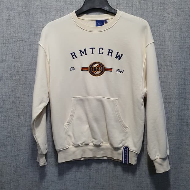 로맨틱크라운 남성 맨투맨 