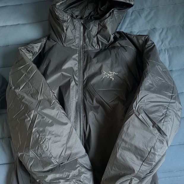 아크테릭스 패딩