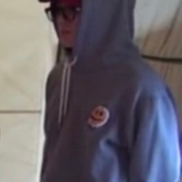 미스터차일드 송민호 후드티 네이비 L사이즈