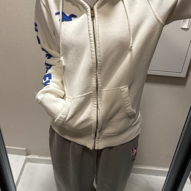 홀리스터 흰색 후드집업 m