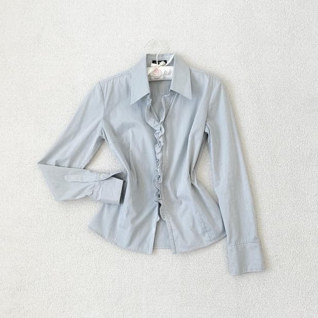 연그레이 스트라이프 미니프릴 셔츠 블라우스