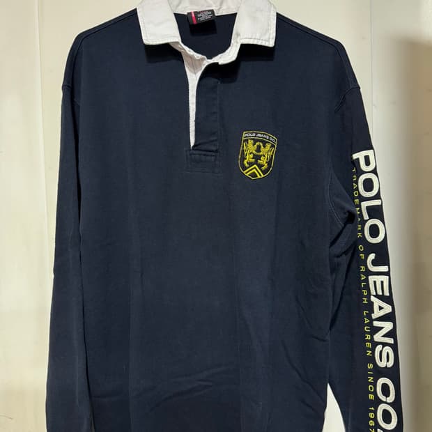 폴로진스 긴팔티