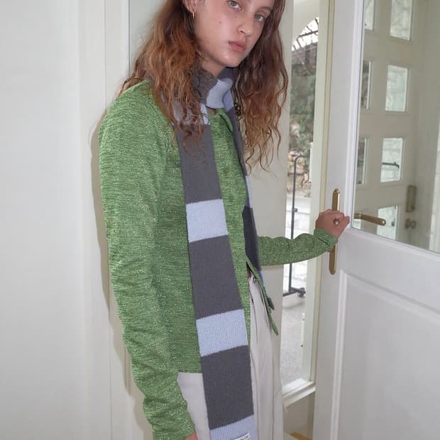 굿하비클럽 스트라이프 니트 머플러 목도리 차콜블루