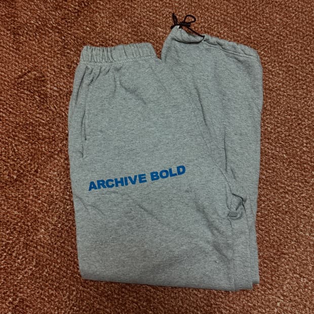 아카이브볼드 LOGO SWEAT PANTS