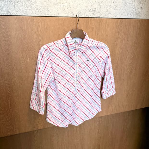 라코스테 체크 셔츠 7부 소매 하프 버튼업 디테일 슬림핏 핑크