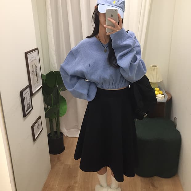 여성 폴로 V넥 크롭맨투맨 100