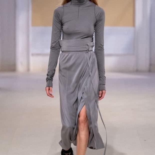 르메르 실크 랩 스커트 36 판매합니다