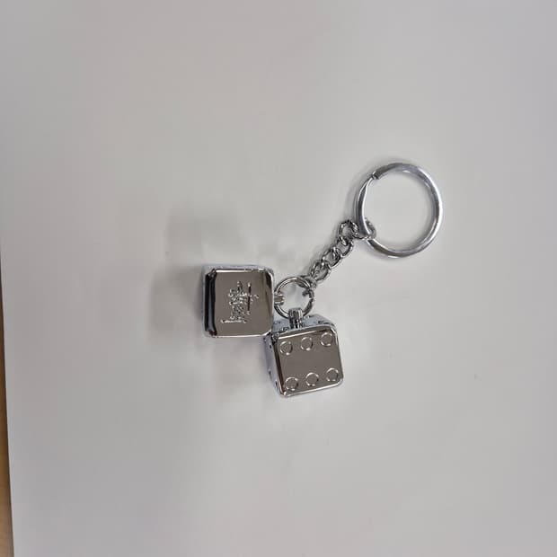 스투시 다이스 키링