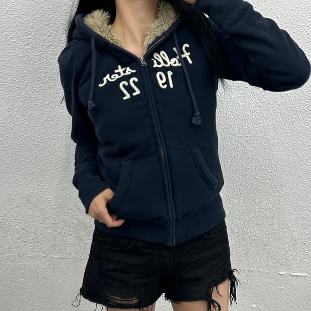 홀리스터 센터로고 네이비 울프죠 후드집업 M