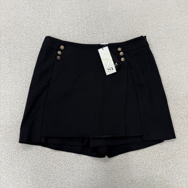 77 새상품 SI 버튼 스커트 0202T2