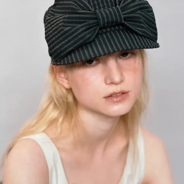 Awesomeneeds stripe ribbon cap