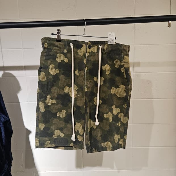 디즈니 미키마우스 카모 반바지