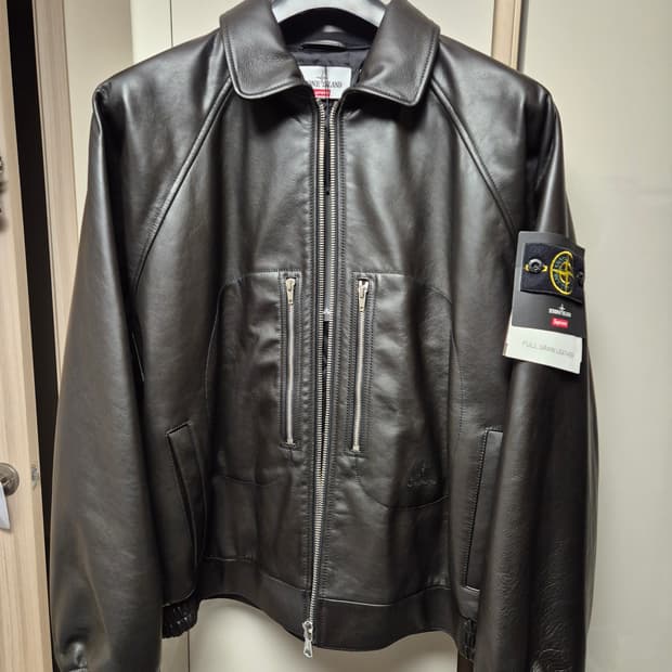 슈프림 스톤아일랜드 레더 봄버 자켓 L