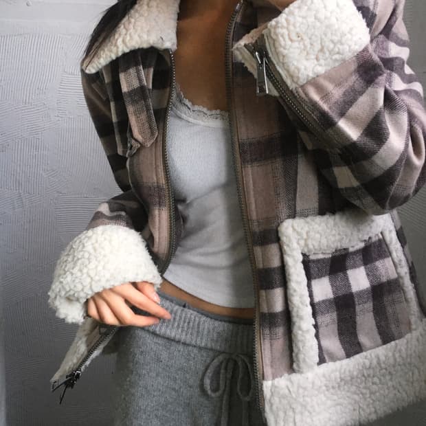 Burberry 버버리 브릿 체크 시어링 양모 무스탕