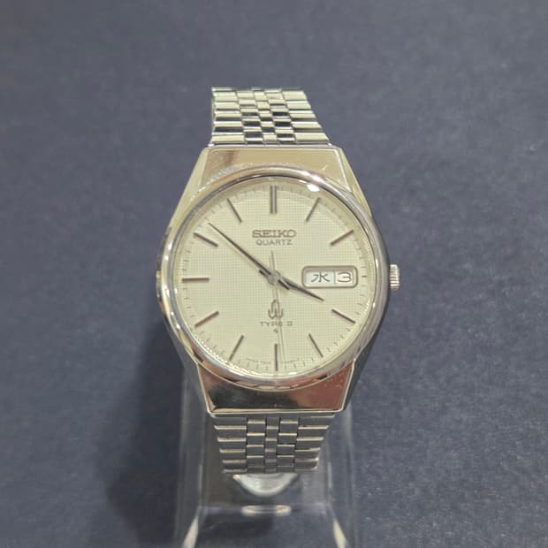 빈티지 세이코 쿼츠 타입 2 (SEIKO TYPE II) - 격자 화이트