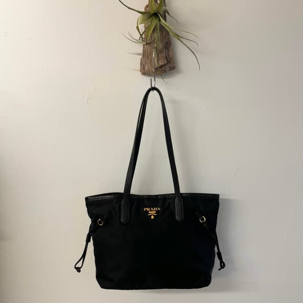 프라다 블랙 나일론 토트백