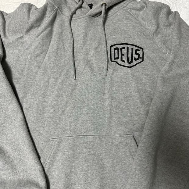 데우스 엑스 마키나 서울 후드 m