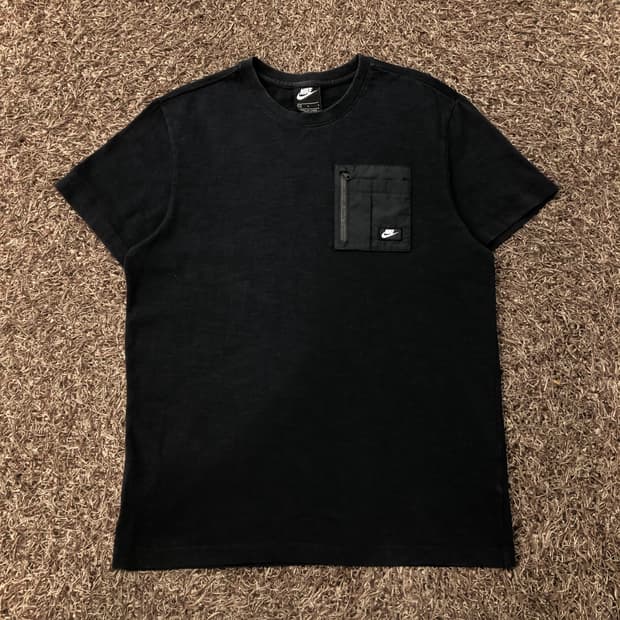 L 나이키 포켓 반팔 티셔츠
