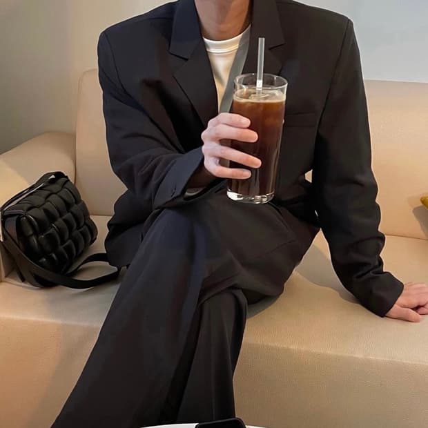 보테가베네타 패티드 카세트백