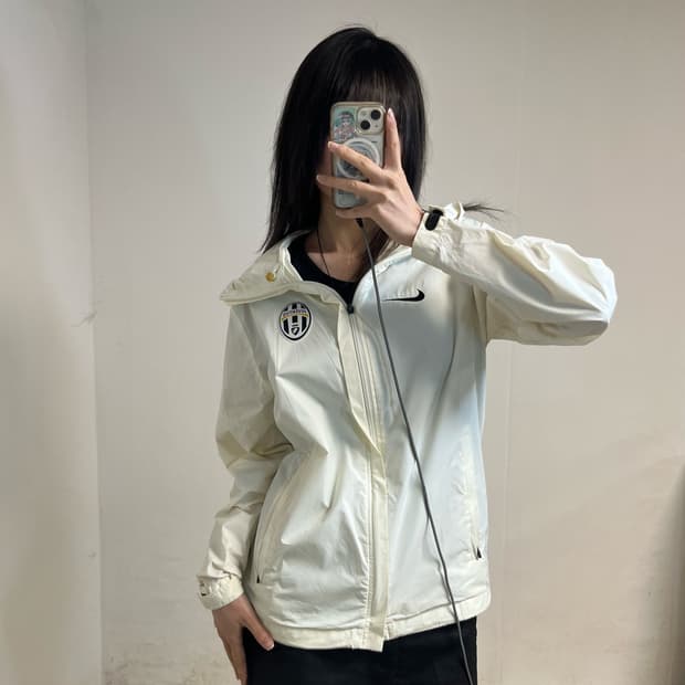 Nike Juventus Windbreaker