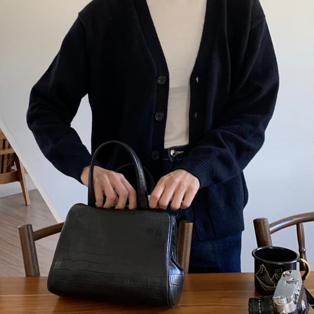 [새 상품 ୨୧₊˚⊹] 아카이브앱크 이터널 토트백 블랙