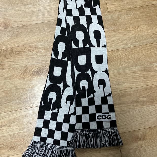 꼼데가르송 머플러