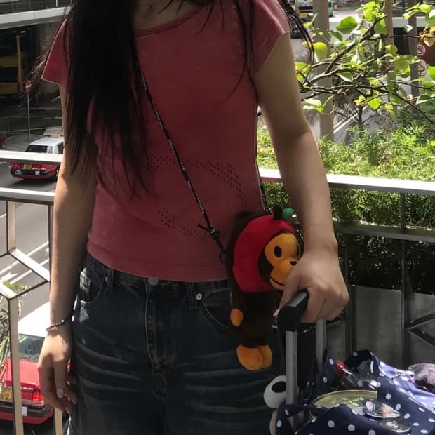 베이프 베이비 마일로 플러시 모바일 백 레드