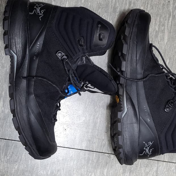 Arcteryx  aerios ar boots 255