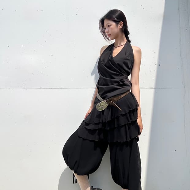 Halter shiny silk ops / black