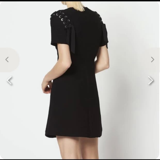 산드로 블랙 미니원피스