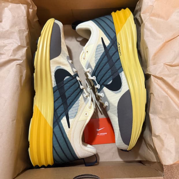 [새상품] 나이키 루나 롬 앨러배스터 앤 그린 어비스 270