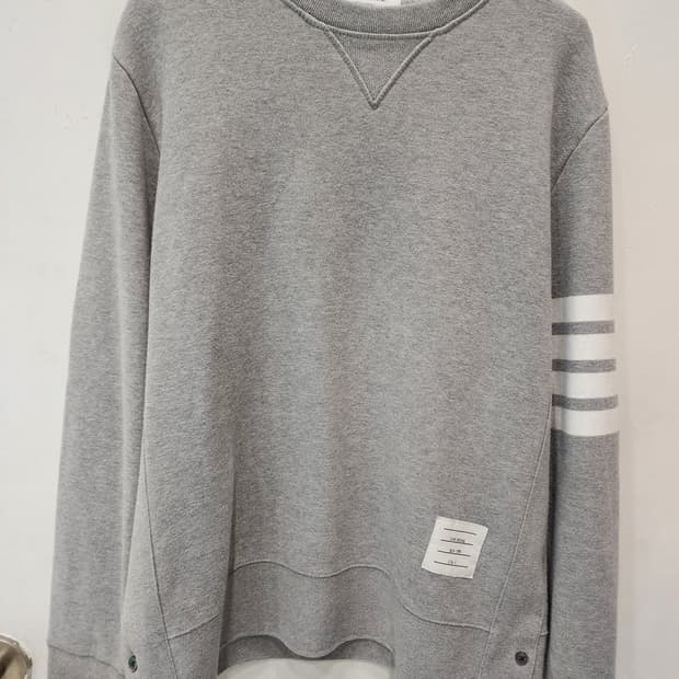 톰브라운 그레이 맨투맨