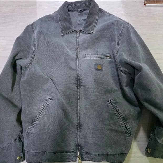 칼하트WIP 디어본 캔버스 디트로이트 자켓 페이디드 블랙 L