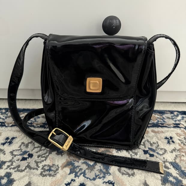 Jane Shilton 에나멜 숄더백