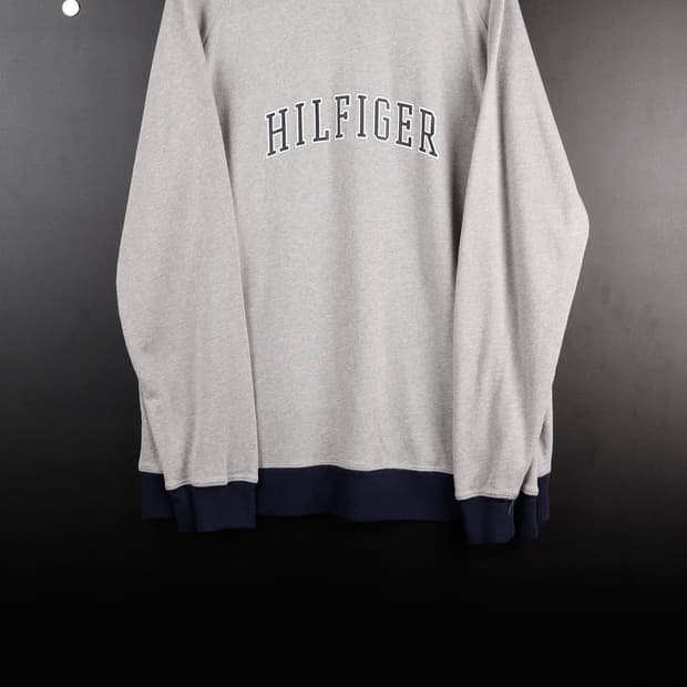 타미힐피거 스펠링 로고 맨투맨