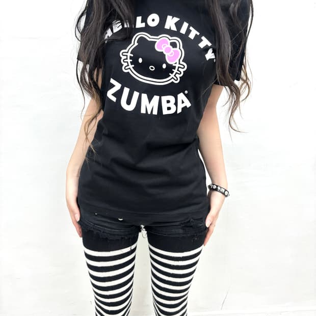 Sanrio Hello kitty X Zumba black kitty t