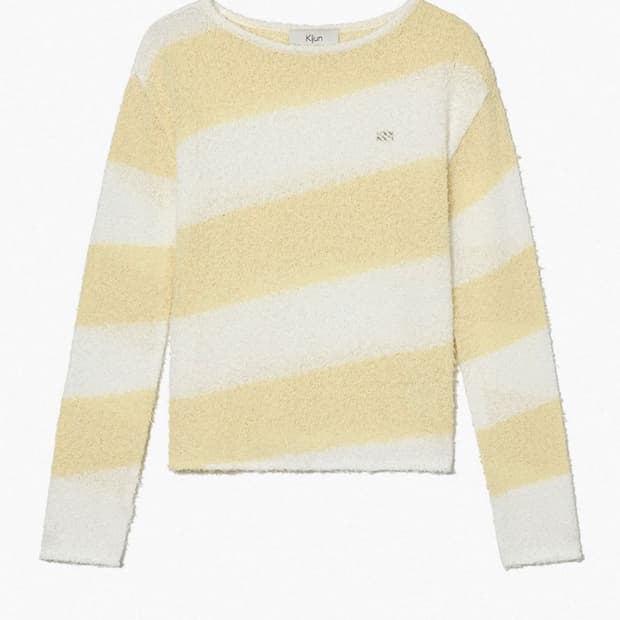 Oblique knit pullover yellow off-white