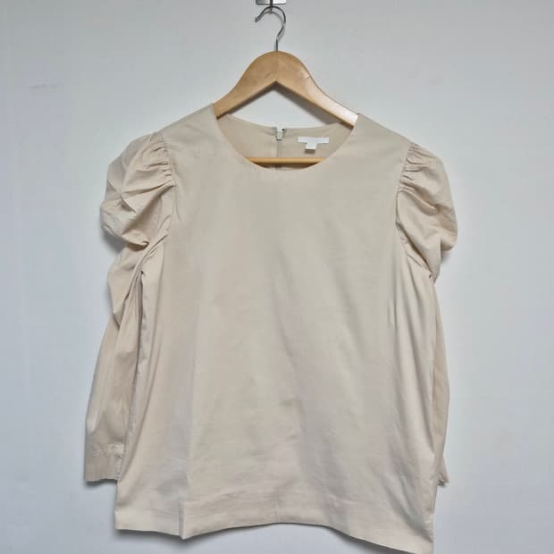 코스Cos 어깨 프릴 블라우스 36 - T165