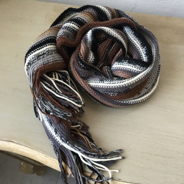  stripe pattern knit muffler